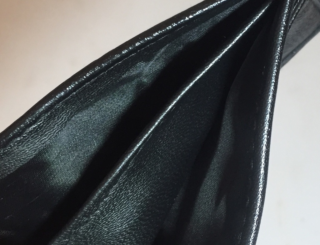 Elegant Genuine Leather Wallet & Card Holders - V Pockets - Black